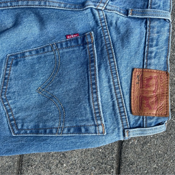 Levis 501 S buttonfly jeans 26 x 28 medium blue minor distress - Picture 7 of 8